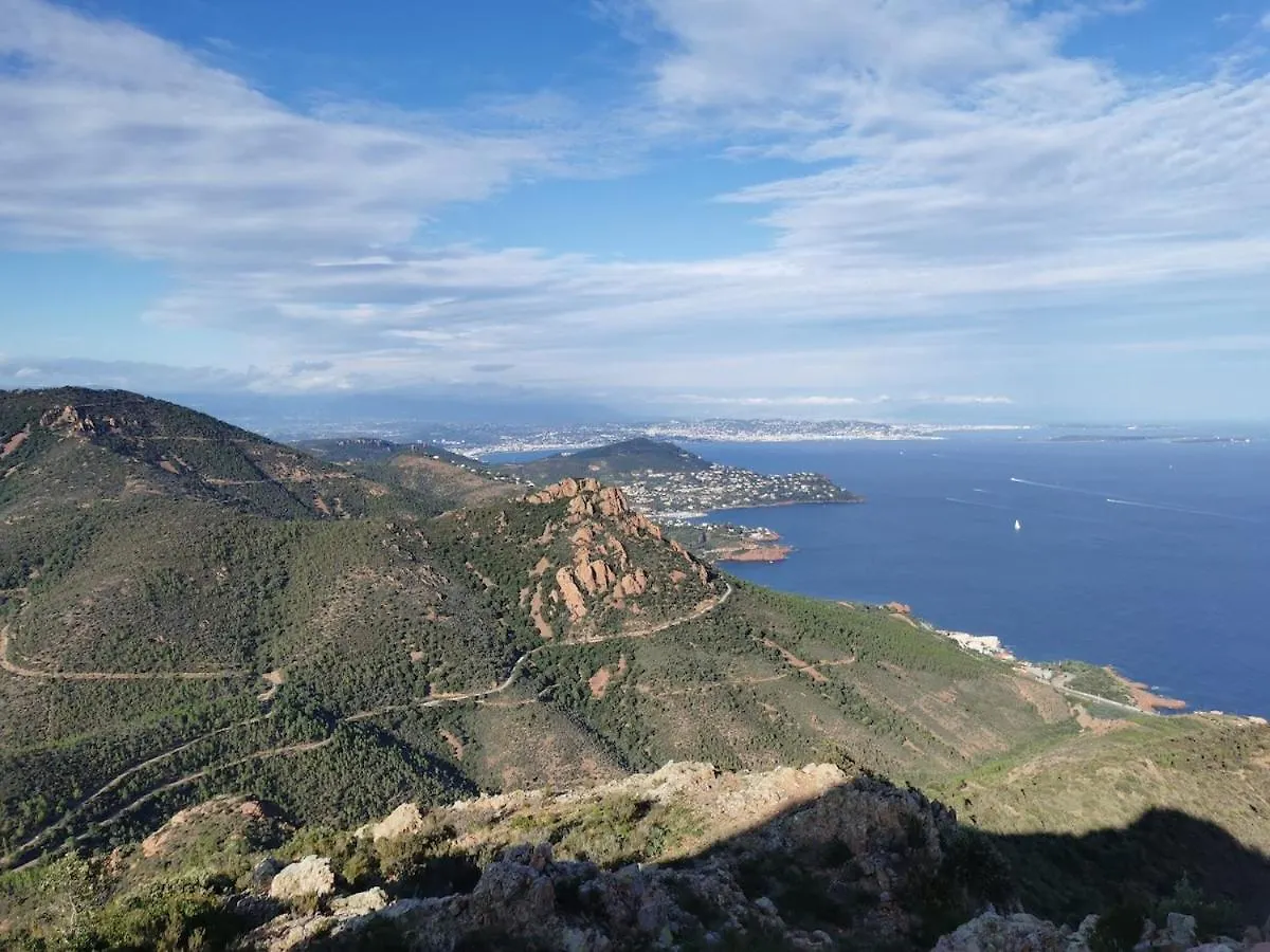 Apartment Tres Belle T2, Vue Mer ,Le Tout A Pied Saint-Raphael