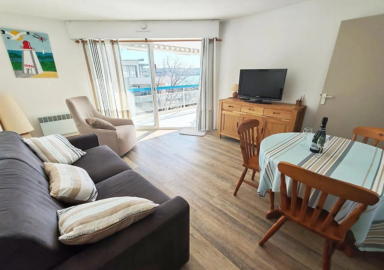 Tres Belle T2, Vue Mer ,Le Tout A Pied Saint-Raphael  Saint-Raphael (Var)